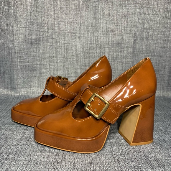 Elegant Brown Platform Heels - Picture 4 of 7